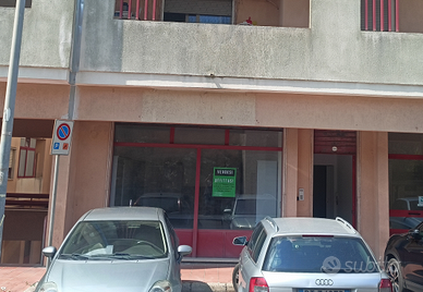 Locale commerciale/ ufficio