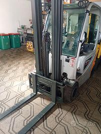 Carrello elevatore elettrico marca still 1600kg