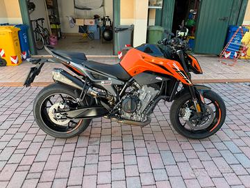 KTM 790 Duke 2023
