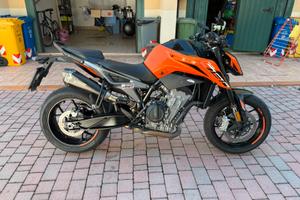 KTM 790 Duke 2023