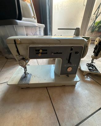 Machine da cucire singer