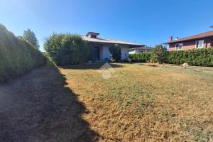 VILLA SINGOLA A SAN PIETRO DI MORUBIO