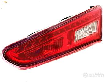 FANALE POSTERIORE DX A LED INTEGRATO NEL PORTELLON
