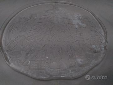 Piatto Natalizio Trasparente  Elegante e Versatile