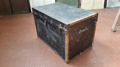 Grande baule antico