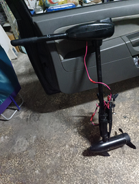 Motore fuoribordo + carica batteria universale