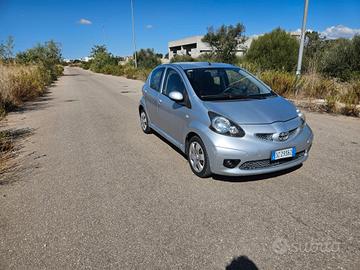 Toyota Aygo 1.0 12V VVT-i 5 porte Sol