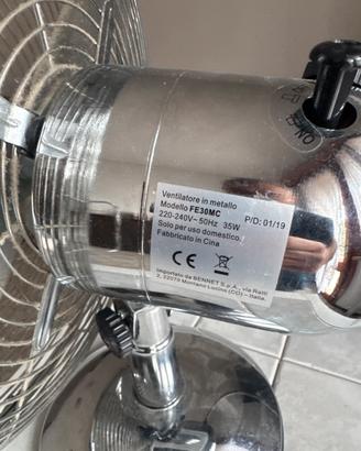 Ventilatore vintage da tavolo in metallo cromato