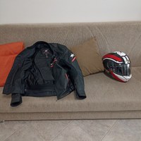 Giubbino in pelle Spyke e casco Nolan N80 8 Annive