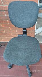 Sedia da ufficio con ruote