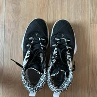 Scarpe da basket, marca Jordan