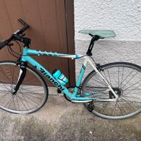 Bici da corsa Bianchi, special edition per madza