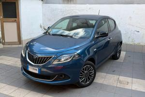 Lancia Ypsilon 1.0 Hybrid 70cv EcoChic Gold