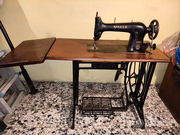 Macchina da cucire Singer 31M15 vintage 