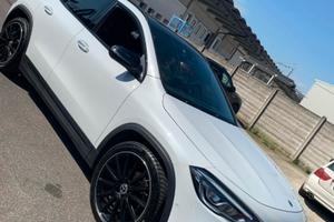 Gla 200 tetto Amg premium
