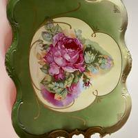 vassoio in ceramica dell’800 dipinto fiori