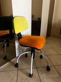 Sedia da scrivania con rotelle