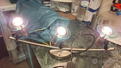 applique tre faretti