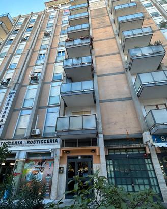 4 Vani ristrutturato in zona Via Scalea