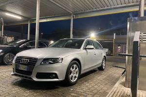 AUDI A4 2ª serie - 2010