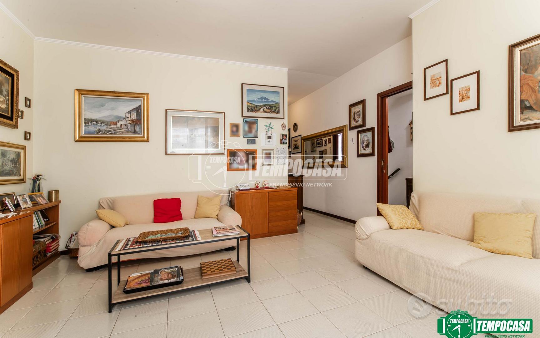 Villa a Schiera a Arese 5 locali - Altro