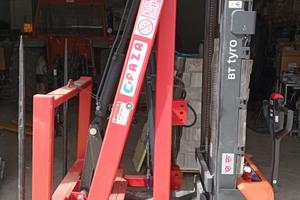 Carica rotoballe faza