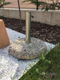 Piantana in cemento per ombrellone da giardino
