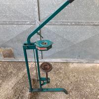 Tappa bottiglie / tappatrice per tappi in sughero