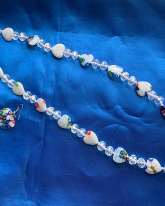 Collana e orecchini di vetro di murano