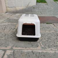 sabbiera per gatti coperta