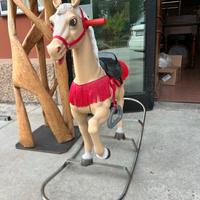 Cavallino a dondolo