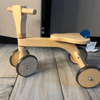 Triciclo in legno