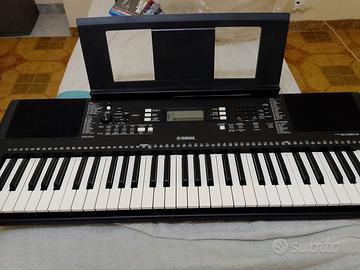 Pianola professionale Yamaha psr e363 come nuova!!