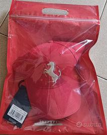 Cappellino Ferrari Rosso con cartellino (NWT)