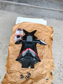 porta targa originale  completo di frecce e Ducati