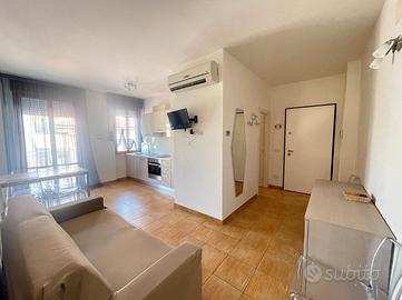 Trilocale con balconi abitabili a 150 m dal mare