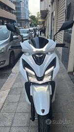 SCOOTER XCS 125CC.PREZZO BOMBA!