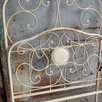 Letto singolo in ferro
