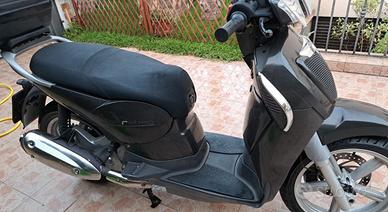 Aprilia Scarabeo 200 - 2009