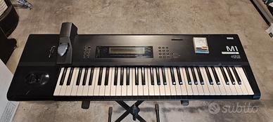 Tastiera piano KORG  M1 Music Workstation 