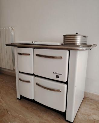 CUCINA ECONOMICA A LEGNA