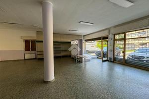 NEGOZIO A OLGIATE MOLGORA