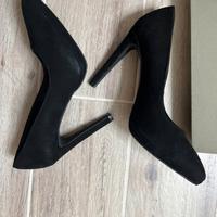 Scarpa con tacco in velluto nero numero 36