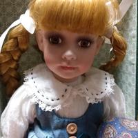 Bambola in porcellana serie "bambole da sogno"