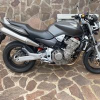 Honda Hornet 900 km 22500