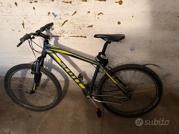 Bici MTB Scott ruote 26 pollici