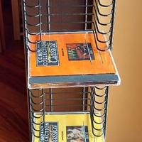 N. 2 piantane in metallo nero porta CD Easy Tower