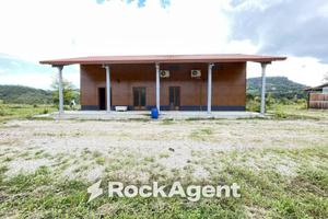 Immobile di 300 m² con 4 locali a Civitella del Tr
