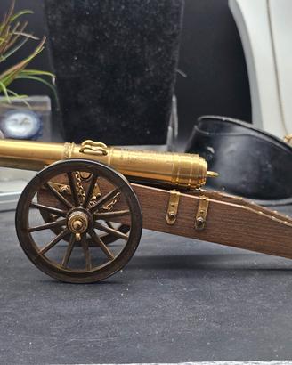 Modellino Cannone Storico Vintage in Ottone e