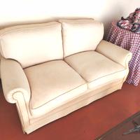 Divano due posti in tessuto beige cm 160 x 80